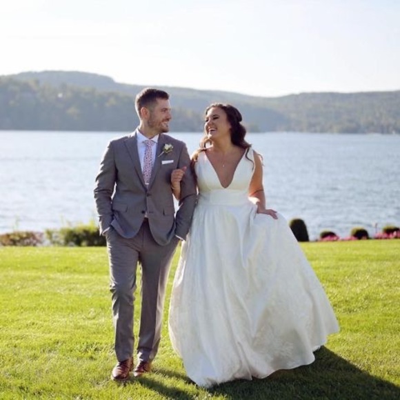 Meet your Posher, Becca - Picture 1 of 1